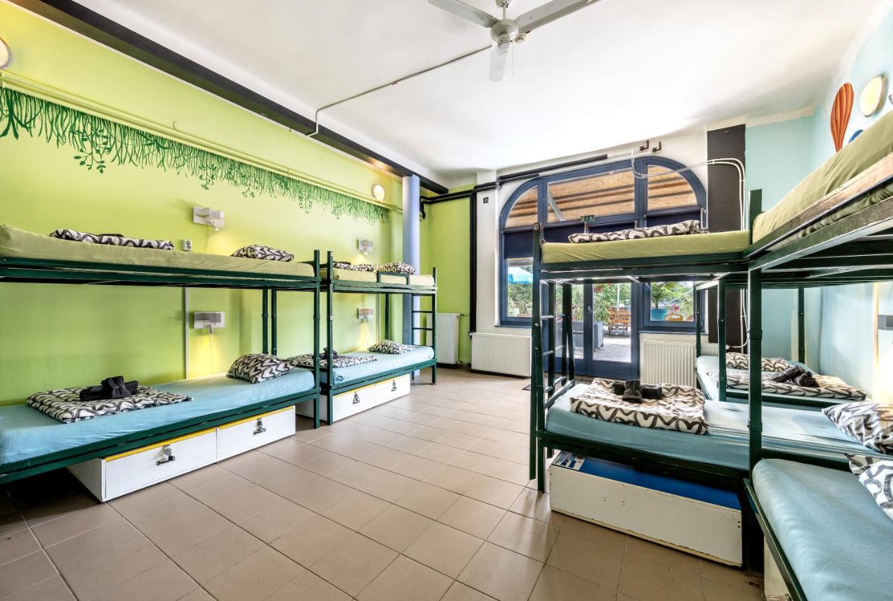 بيت شباب آيلاند بودابست المظهر الخارجي الصورة Hostel in Rome, Italy