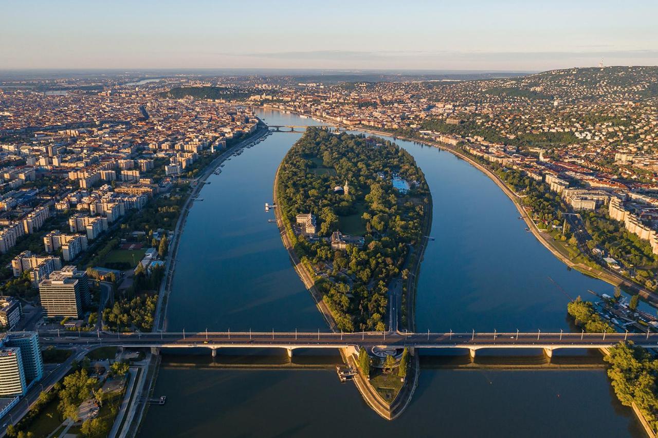 بيت شباب آيلاند بودابست المظهر الخارجي الصورة Île de Nantes