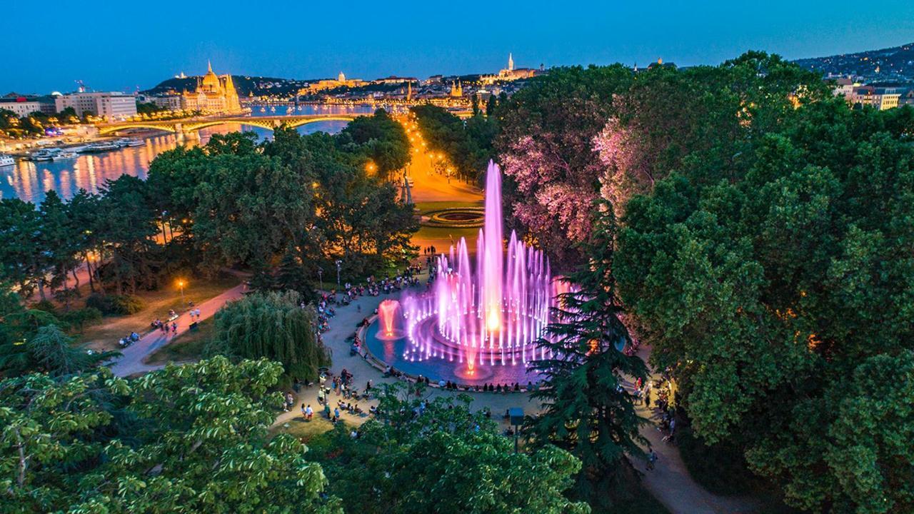 بيت شباب آيلاند بودابست المظهر الخارجي الصورة The Danube Park