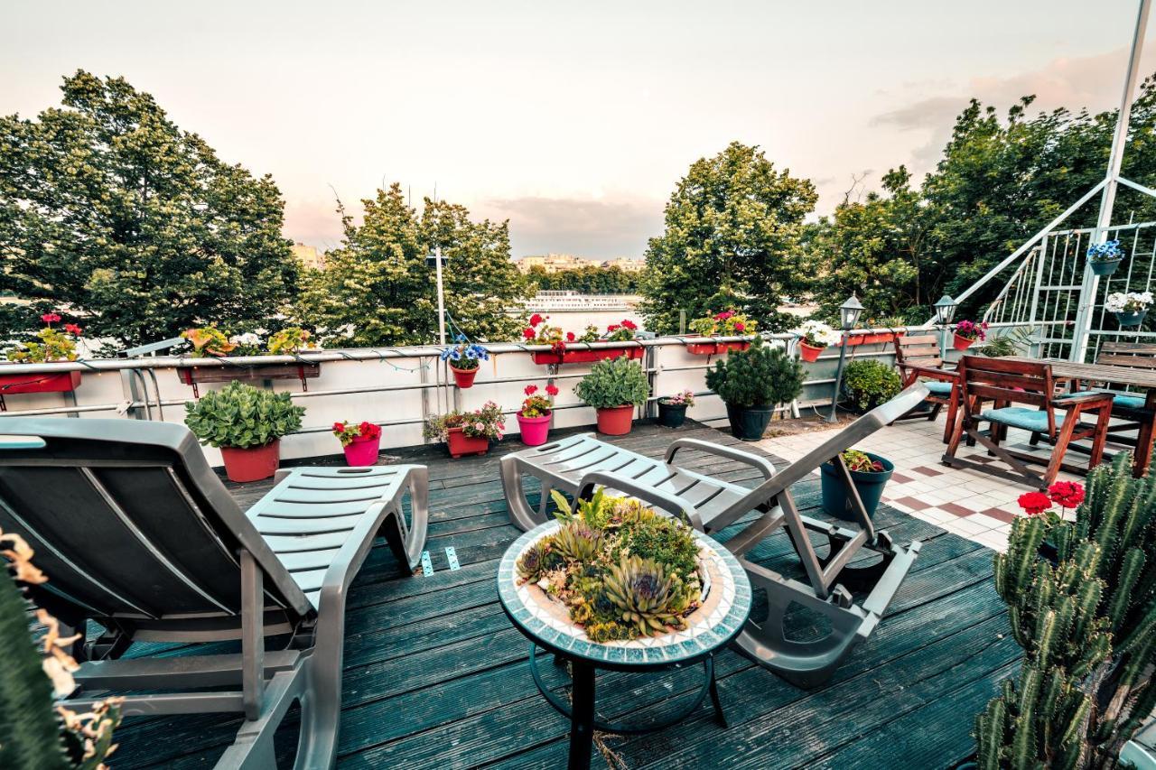 بيت شباب آيلاند بودابست المظهر الخارجي الصورة Rooftop garden