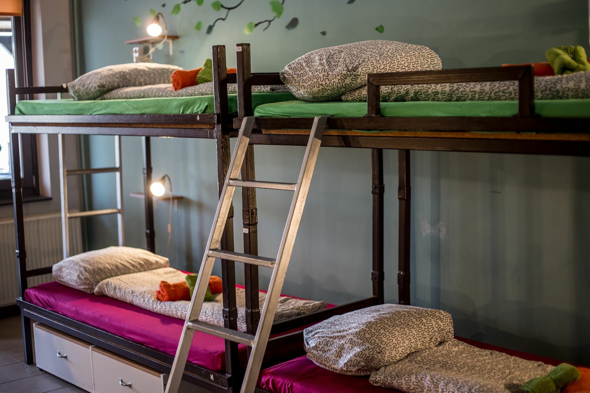 بيت شباب آيلاند بودابست المظهر الخارجي الصورة A bunk bed